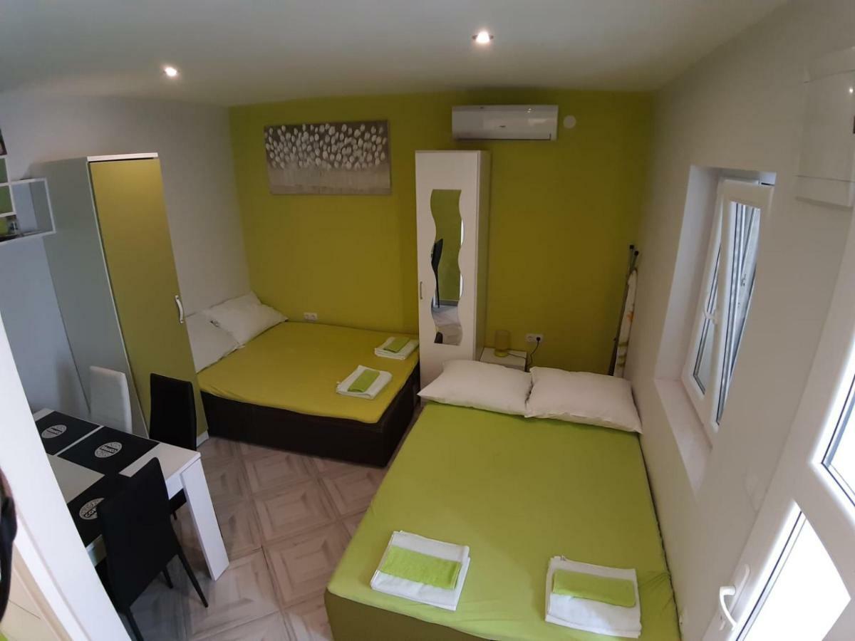 Studio Apartman F&L Makarska Exterior photo